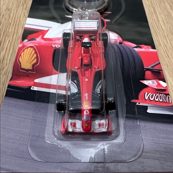 Ferrari Red Racing Car Keychain - Picture 4 of 9